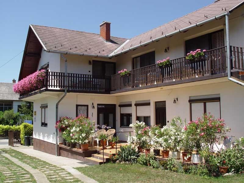 Apartman Berki Margit Hévíz المظهر الخارجي الصورة